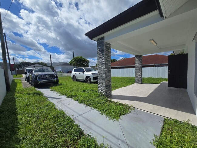 Photo - 2839 Oklahoma St