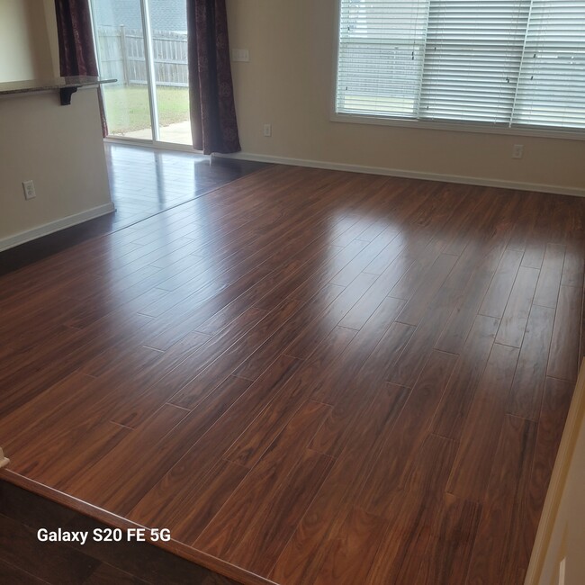 Photo - 602 Deertrack Run