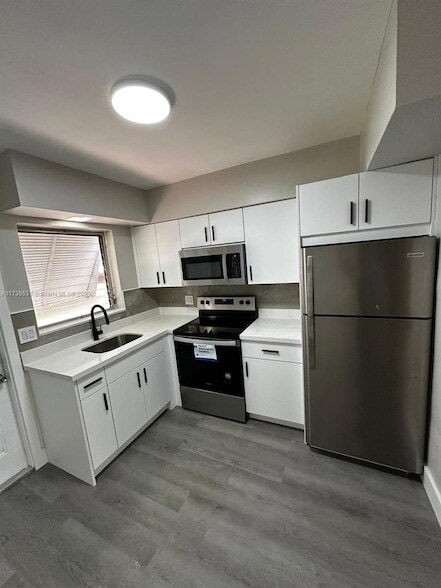 Building Photo - 226 SW 6th St Unit A Rental