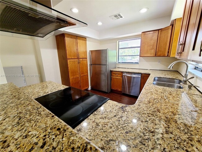 Photo - 511 SW 15th St Unidad B