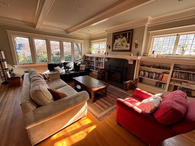Photo - 2817 NE 19th Ave