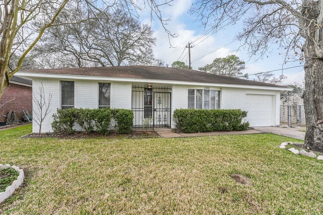 Photo - 15222 Wickbriar Dr