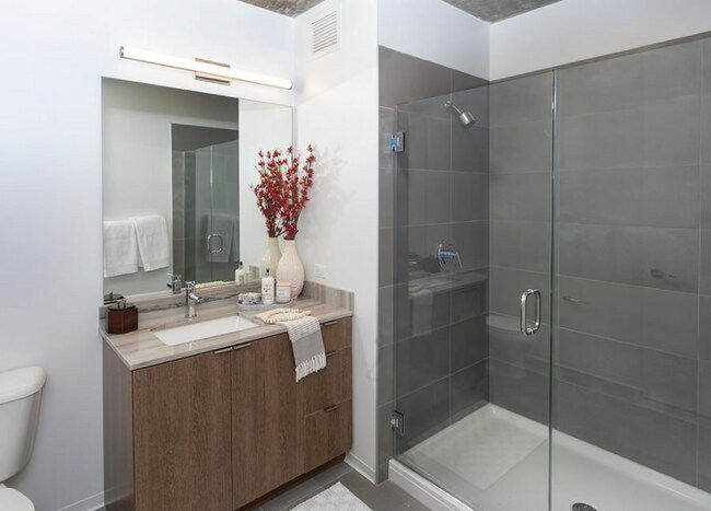 Photo - 2113 S Wabash Ave