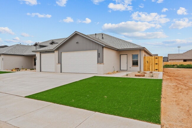 Building Photo - Brand new townhomes in Frenship East!