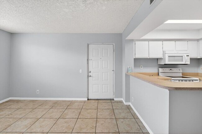 Photo - Move-In Ready Rental near Tanger Outlets! Unit 21