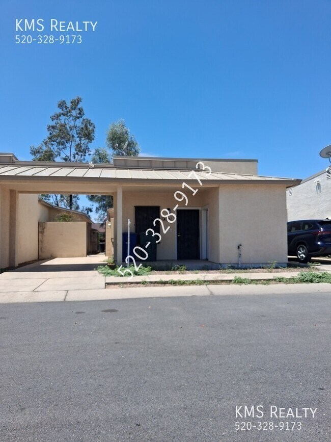 Building Photo - 2867 N Tolman Dr