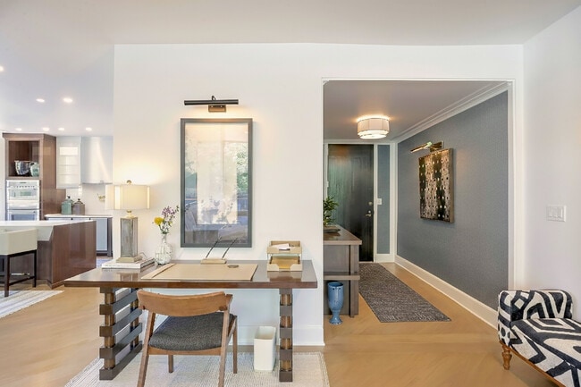 Photo - 2575 Peachtree Rd NE