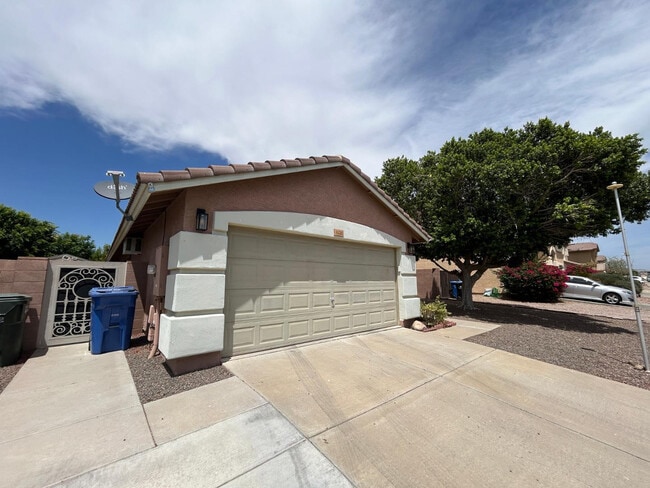 Photo - 3126 W Zachary Dr