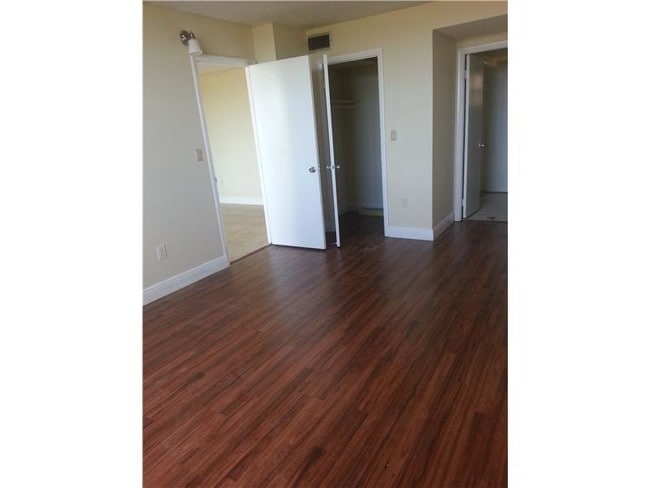 Photo - 15600 NW 7th Ave