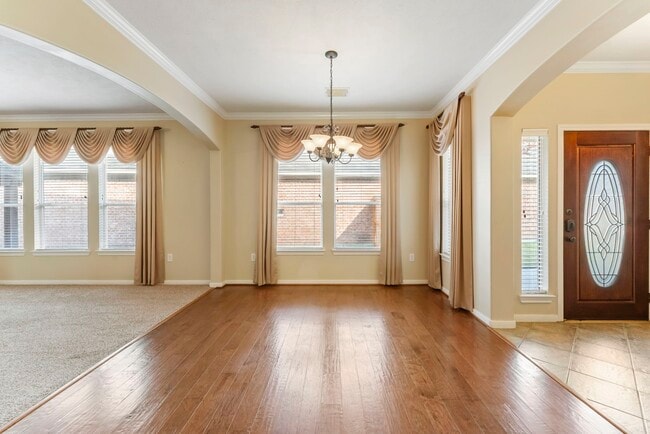 Photo - 11 S Bendrook Loop