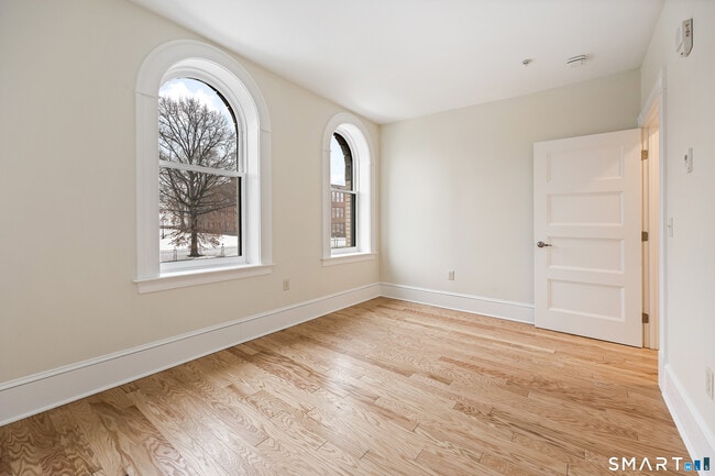 Photo - 1355 Main St Unit 204