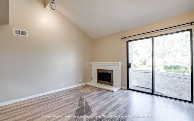 Photo - Welcome to this stunning 2-bedroom+loft, l... Unidad 212
