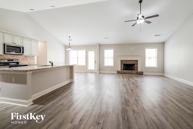 Photo - 301 Emily Forest Way