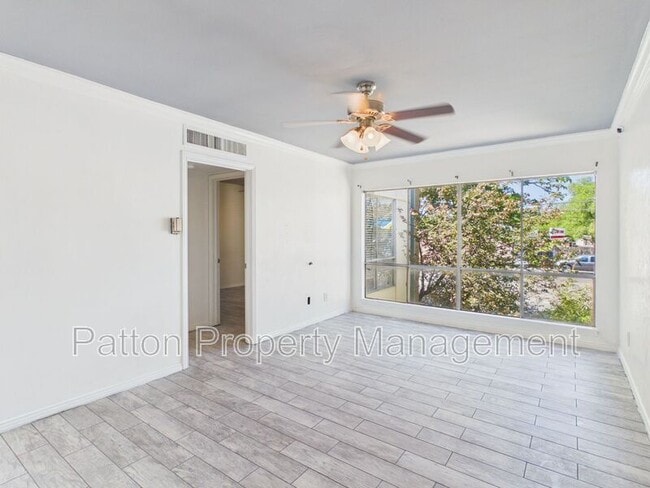 Photo - 2400 S Polk St Unit 204
