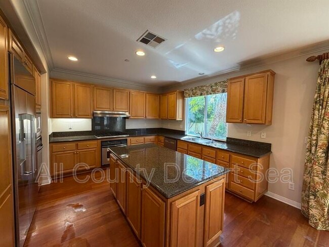 16621 Maywood Ln