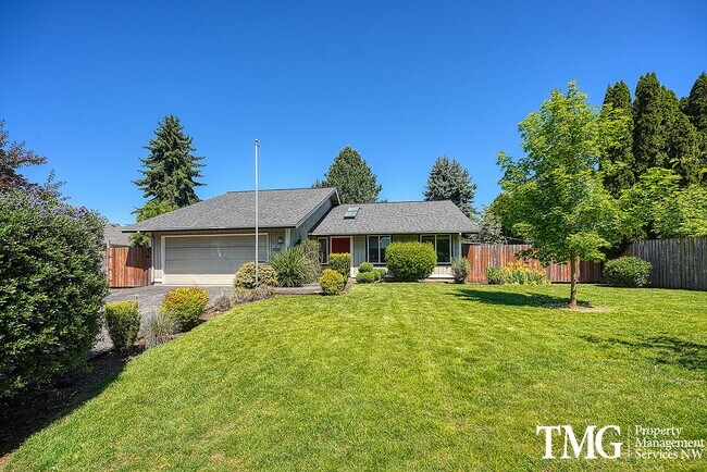 Photo - 3 BD Vancouver Home Near Parks & Greenway Trails