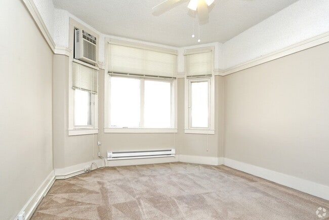 Photo - 1228 N St Unit 17