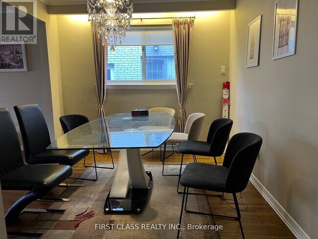 Photo - 51 Ealing Dr