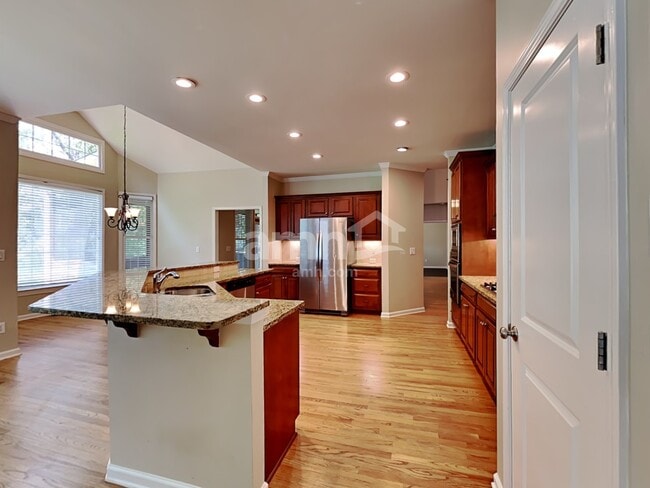 Photo - 302 Green St