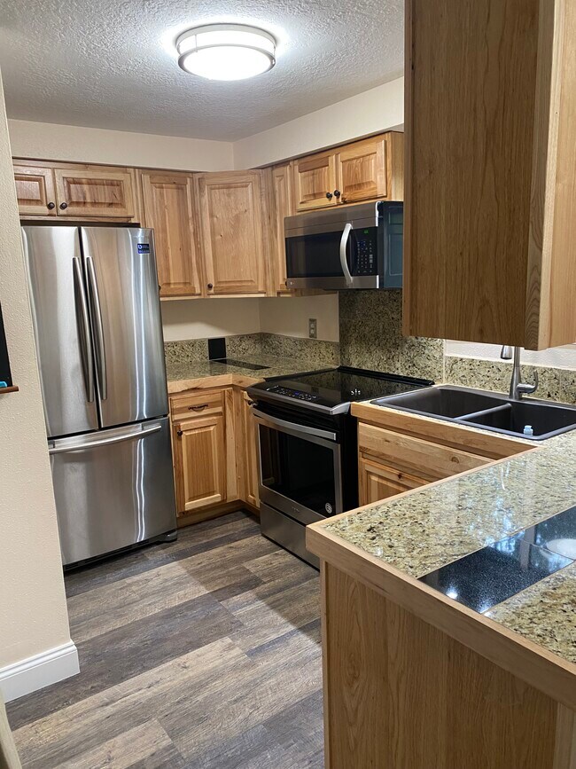 Photo - 335 SW 1st St Unidad 3