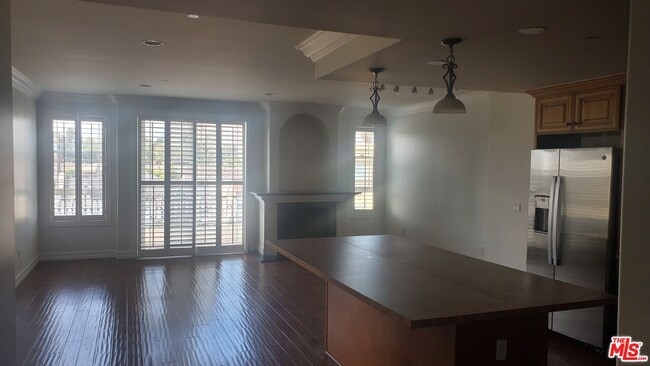 Photo - 412 S Wilton Pl Unit 303