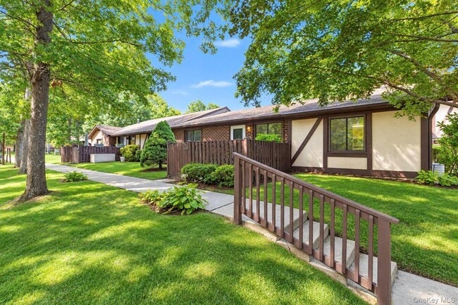 167 Cambridge Dr