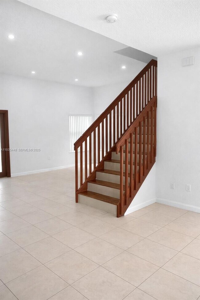 Photo - 14964 SW 32nd Terrace