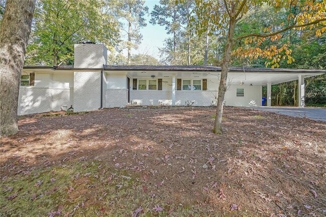Photo - 1923 Forest Green Dr NE