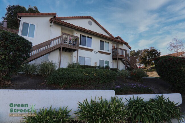 Photo - 910 S Rancho Santa Fe Rd Townhome