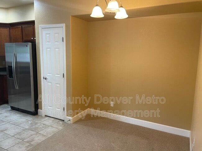 Photo - 5014 Everett St Unidad 101