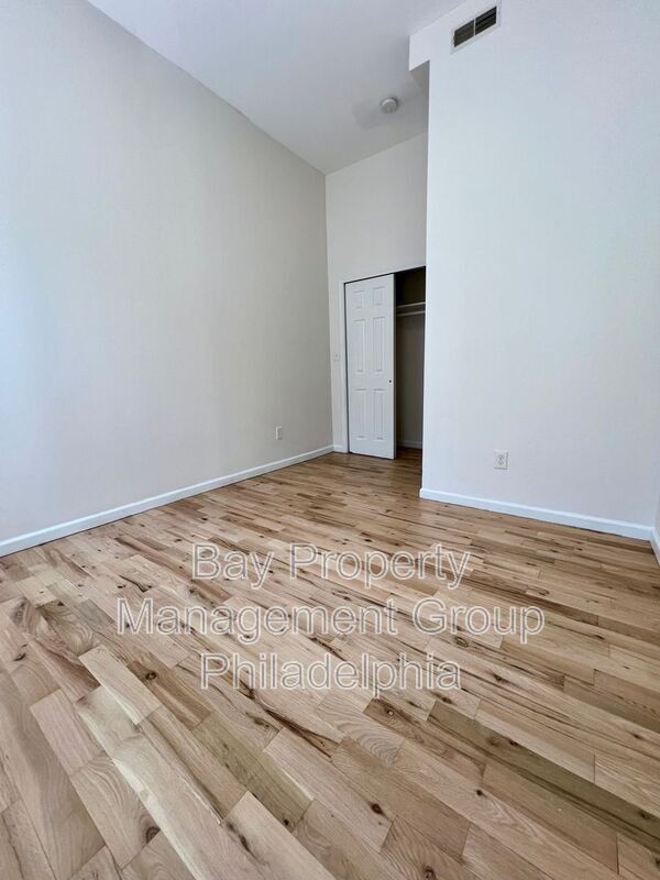 Photo - 2131 Master St Unit 3