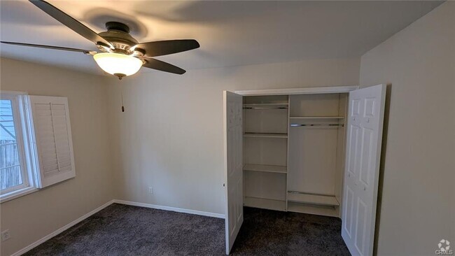 Building Photo - 1211 N Maple St Rental