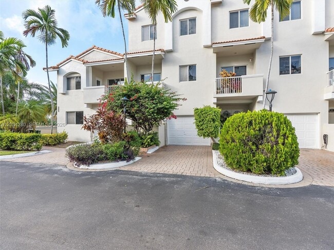 21399 Marina Cove Cir