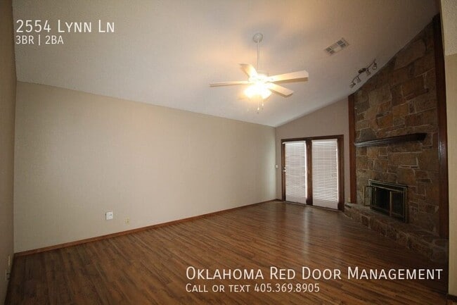Photo - 2554 Lynn Ln