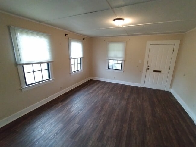 Photo - 5605 Wesconnett Blvd