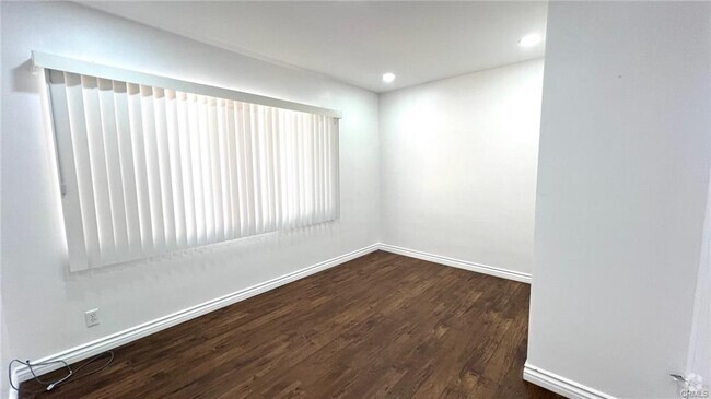 Building Photo - 3155 Linda Vista Rd Rental