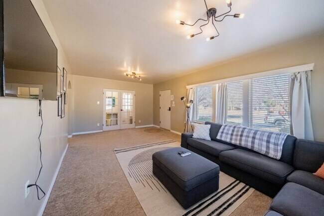 Photo - 170 E 100 N Unit ID1249855P