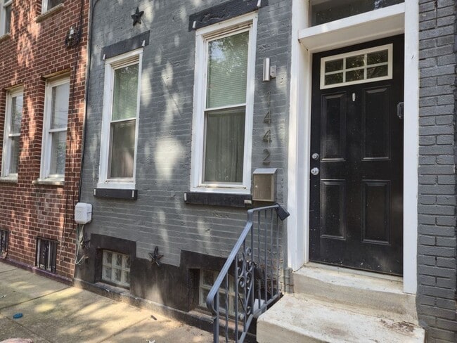 Building Photo - 1442 N Etting St Rental