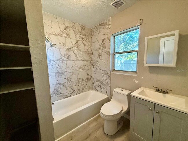 Photo - 808 Palm Bluff St