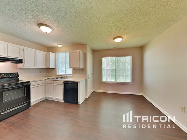 Photo - 11622 Calgary Dr