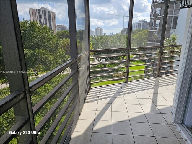 Photo - 20400 W Country Club Dr Unit 508