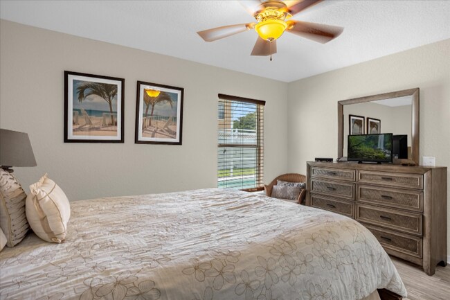 Photo - 528 Reserve Dr