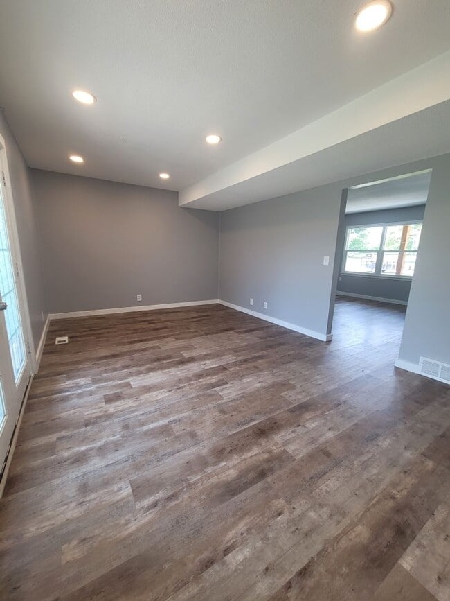 Photo - Three Bedroom Townhome!