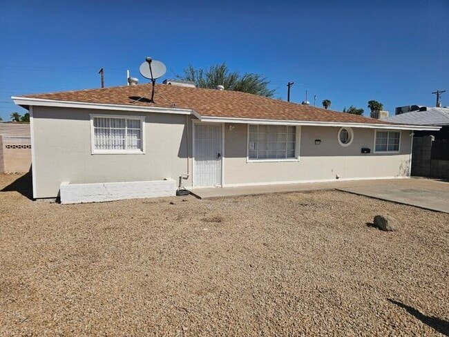 Building Photo - MOVE IN READY!!!RENT TO OWN 4 BEDROOM 1 BA...