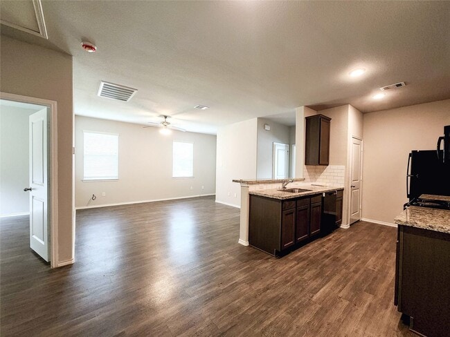 Building Photo - 26471 Joy Village Dr