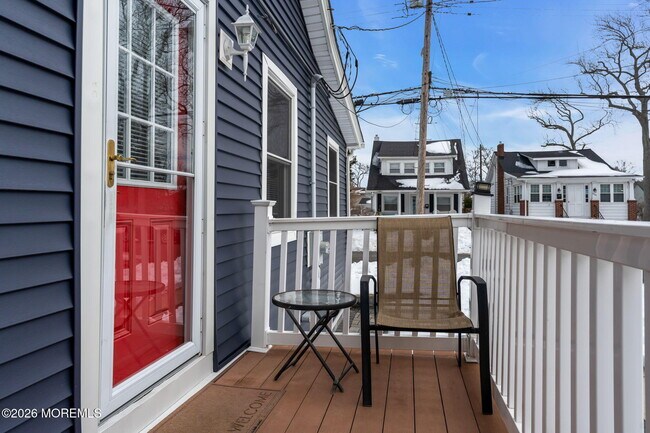 Photo - 1208 Pine Tree Way