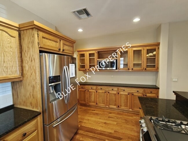 Photo - 605 S 4th Ave