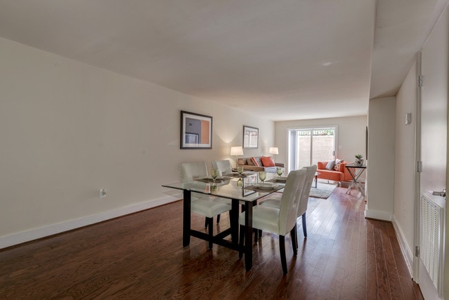 Photo - Takoma Flats