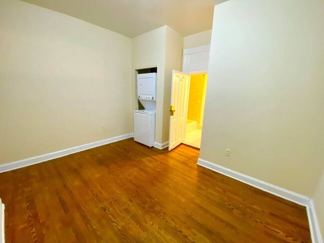 Photo - 5009 Roland Ave Unidad 1F