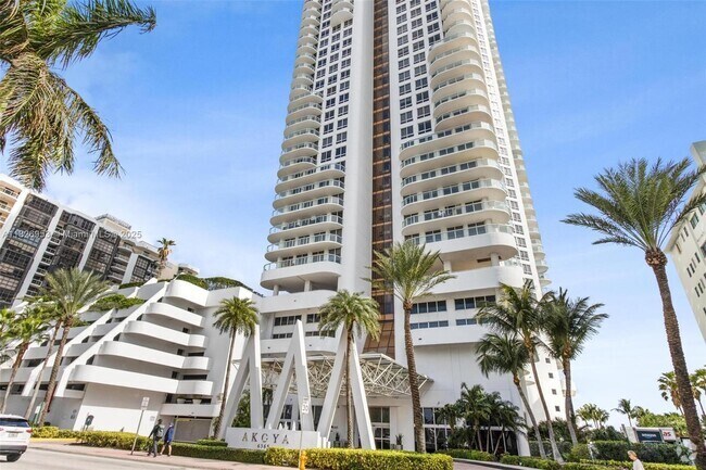 Building Photo - 6365 Collins Ave Unit 2309 Rental